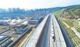 定西北站吃瓜,吃瓜群众的欢乐盛宴