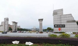 江汉师范学院明德阁吃瓜,校园“吃瓜”盛地，揭秘校园生活趣味瞬间