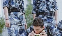 军营吃瓜比赛全集,热血战士的清凉夏日狂欢