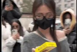 直播娱乐爆料吃瓜,娱乐爆料背后的吃瓜真相