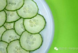 九九吃瓜吃到自己,从瓜田到自我觉醒的奇幻之旅