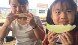 一女吃瓜,一女子意外吃瓜引发的趣味故事