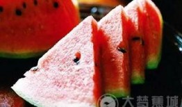 回家吃自己家种的瓜,瓜熟蒂落，家的味道