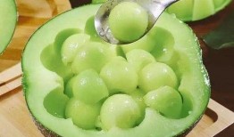 白蜜瓜的瓜囊可以吃吗,美味可口的食用奥秘