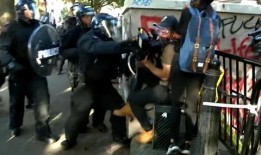 路过的吃瓜观众,揭秘现场幕后故事