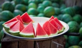 小甜梨吃瓜,揭秘娱乐圈那些不为人知的幕后故事