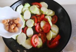 吃风湿中药能吃瓜吗