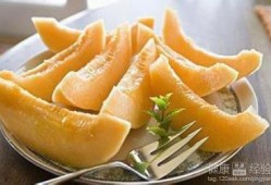 哈密瓜吃美食,甜蜜滋味，尽享舌尖盛宴