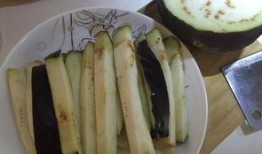 茄瓜凉拌可以吃吗