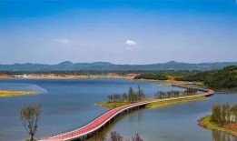 成都兴隆湖吃瓜,夏日消暑吃瓜胜地，悠闲生活新体验