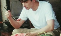 吃瓜吊图,揭秘娱乐圈幕后真相